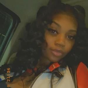 Meet your Posher, Janiqua s